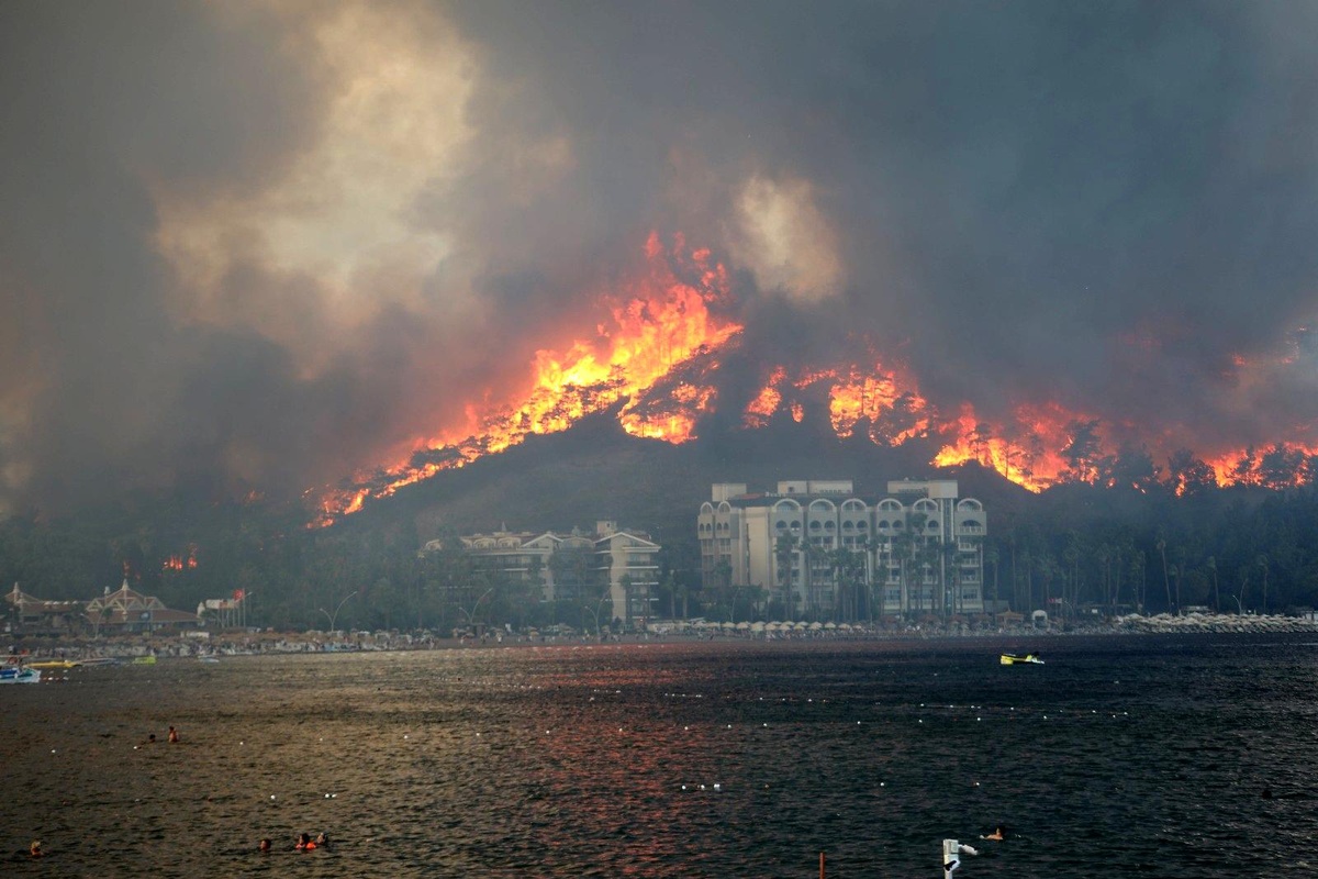 Son dakika haberi! Marmaris Belediyesi yangına karşı seferber oldu