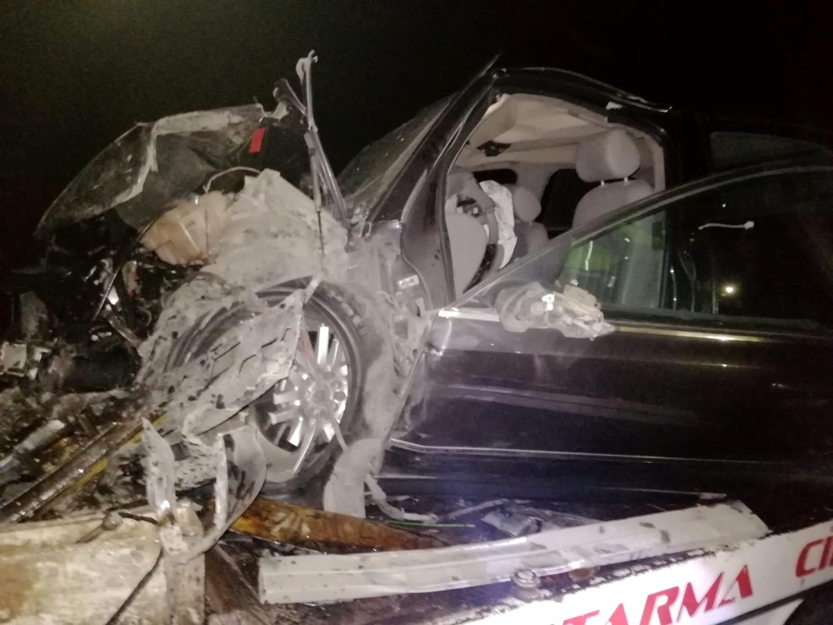 Tali yoldan çıkan tır zincirleme kazaya neden oldu: 3 yaralı