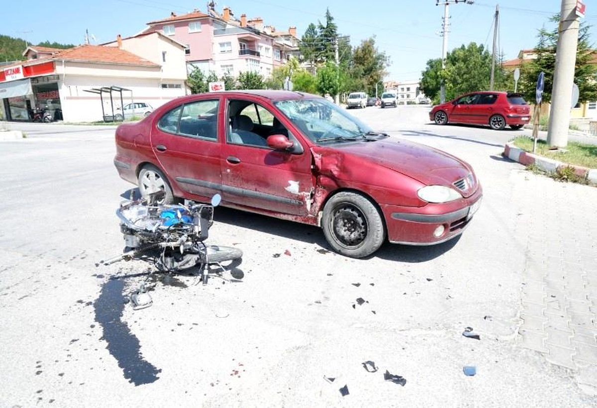 Son dakika haberleri... Tavşanlı\'da trafik kazası: 1 yaralı