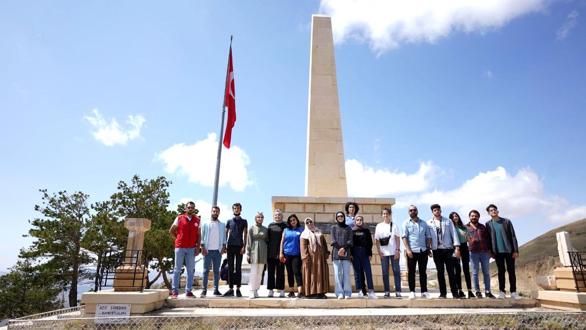 Yakutiye Gençlik\'le eğlendiler