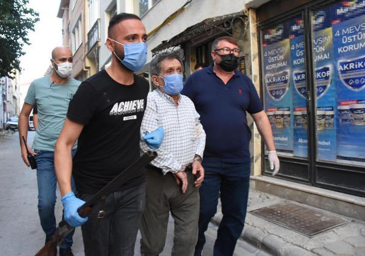 Aracını çektirmemek için polise tüfek gösteren şüpheli, adli kontrolle serbest