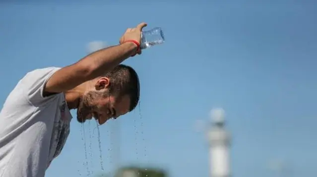 Aşırı sıcaklar peşimizi bırakmıyor! Meteoroloji harita paylaştı, termometreler 43 dereceyi görecek Aşırı sıcaklar peşimizi bırakmıyor! Meteoroloji harita paylaştı, termometreler 43 dereceyi görecek