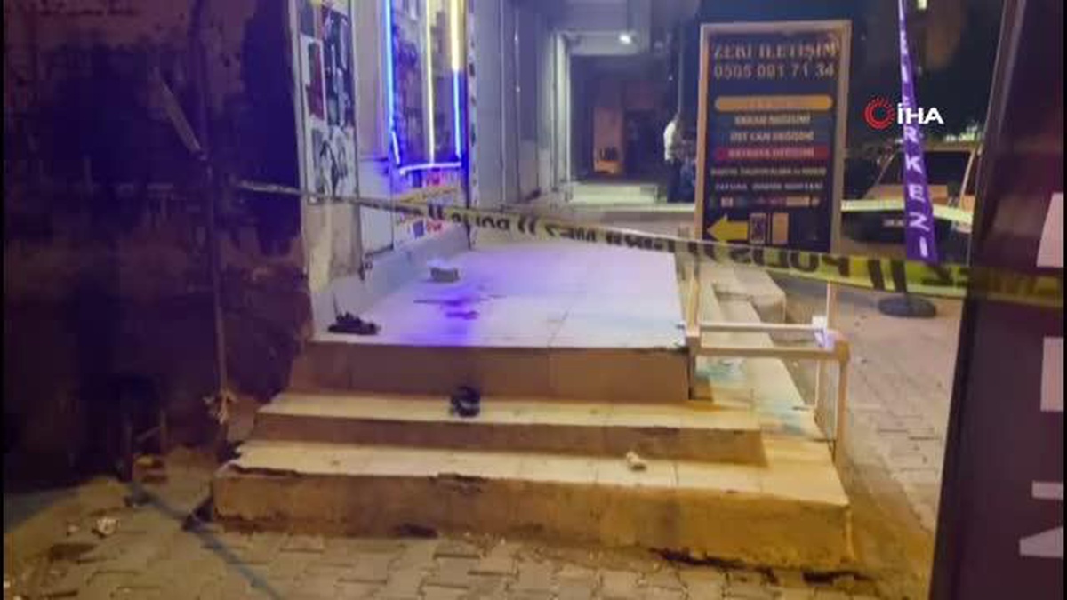 Diyarbakır\'da işyerinin önünde oturan kişiye silahlı saldırı