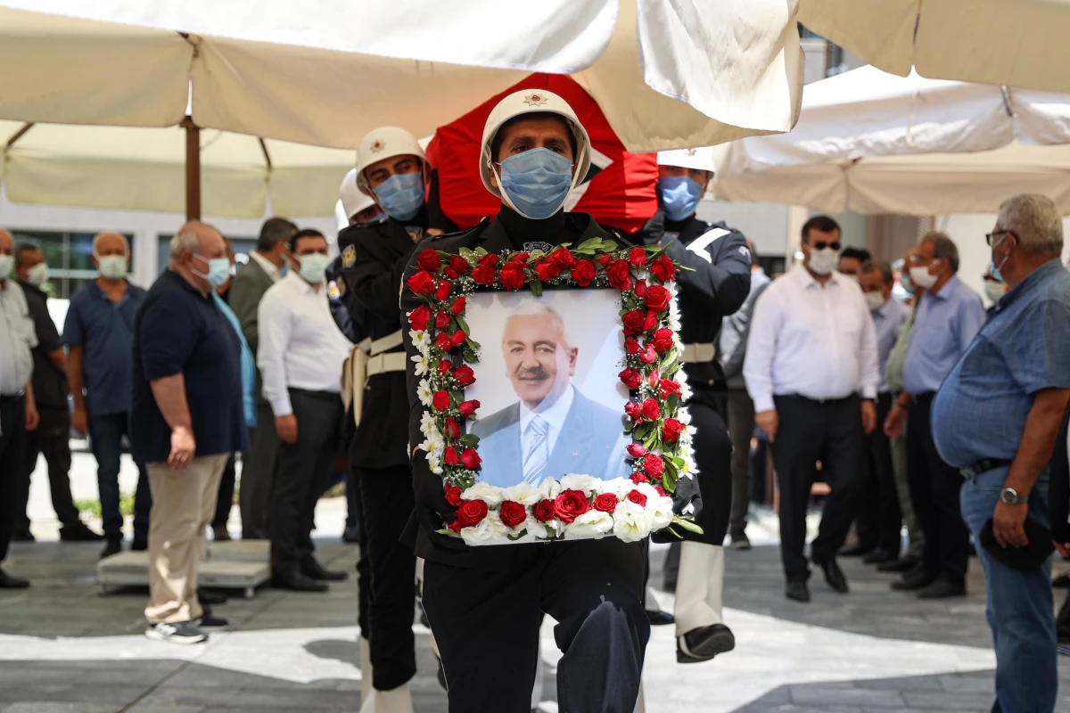 Eski CHP Milletvekili Mehmet Ali Özpolat son yolculuğuna uğurlandı