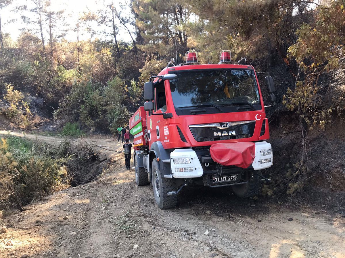 Hatay Samandağ\'da çıkan orman yangını kontrol altına alındı