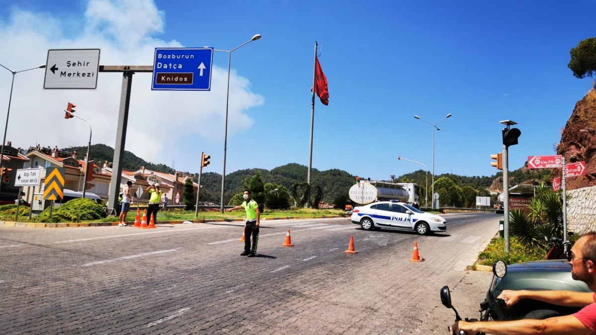 Datça yolu trafiğe kapatıldı