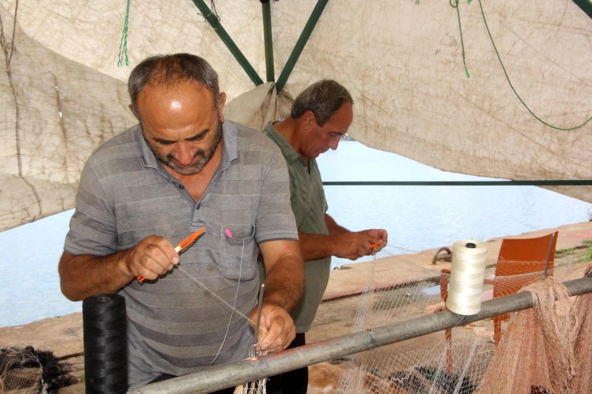 Rizeli Balıkçılar av yasaklarının kalkacağı günü bekliyor