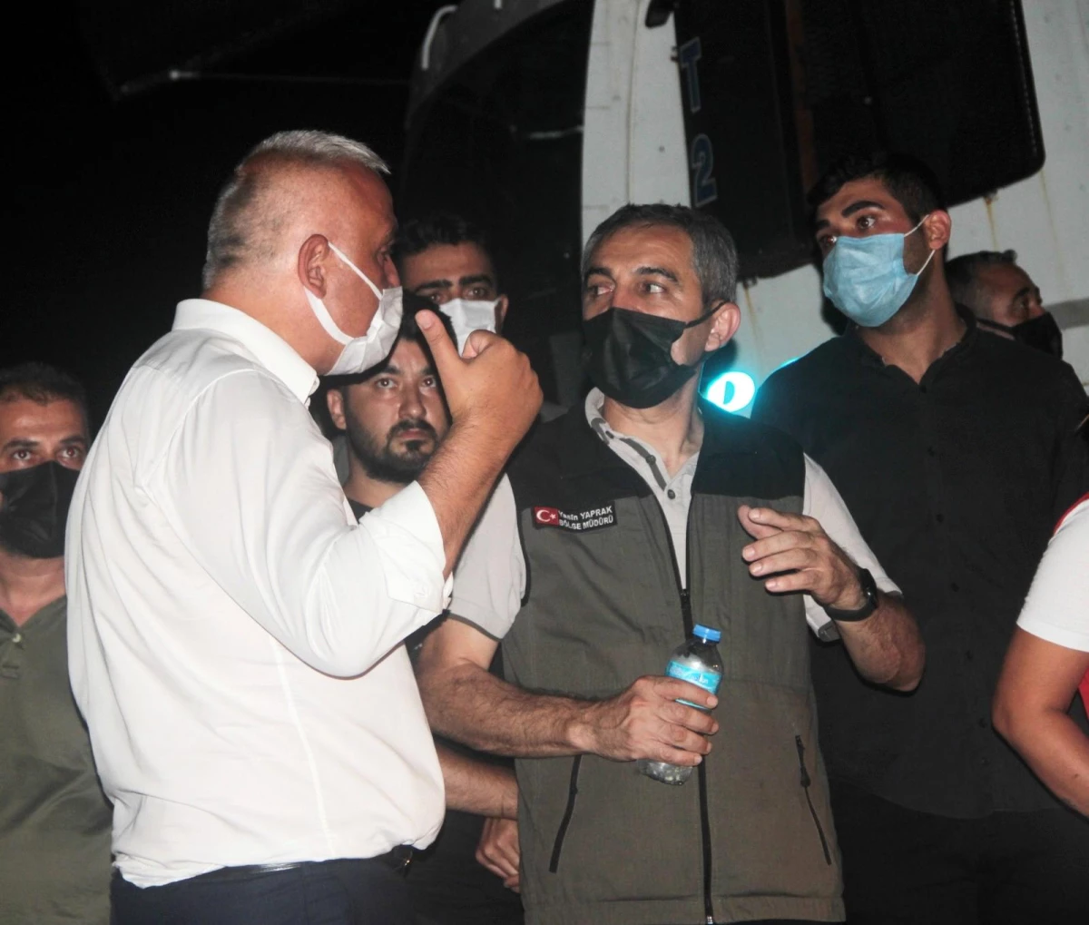 Turizm Bakanı Ersoy: "Yangın yerleşim yerlerinden uzakta"