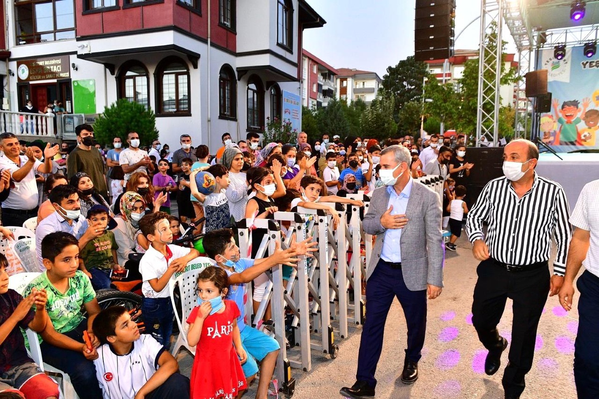 Yeşilyurt çocuk şenliği, renkli anlara sahne oldu