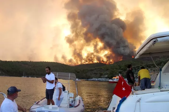 Alevler Çökertme koyuna dayandı, Mazı koyunda araç alev alev yandı