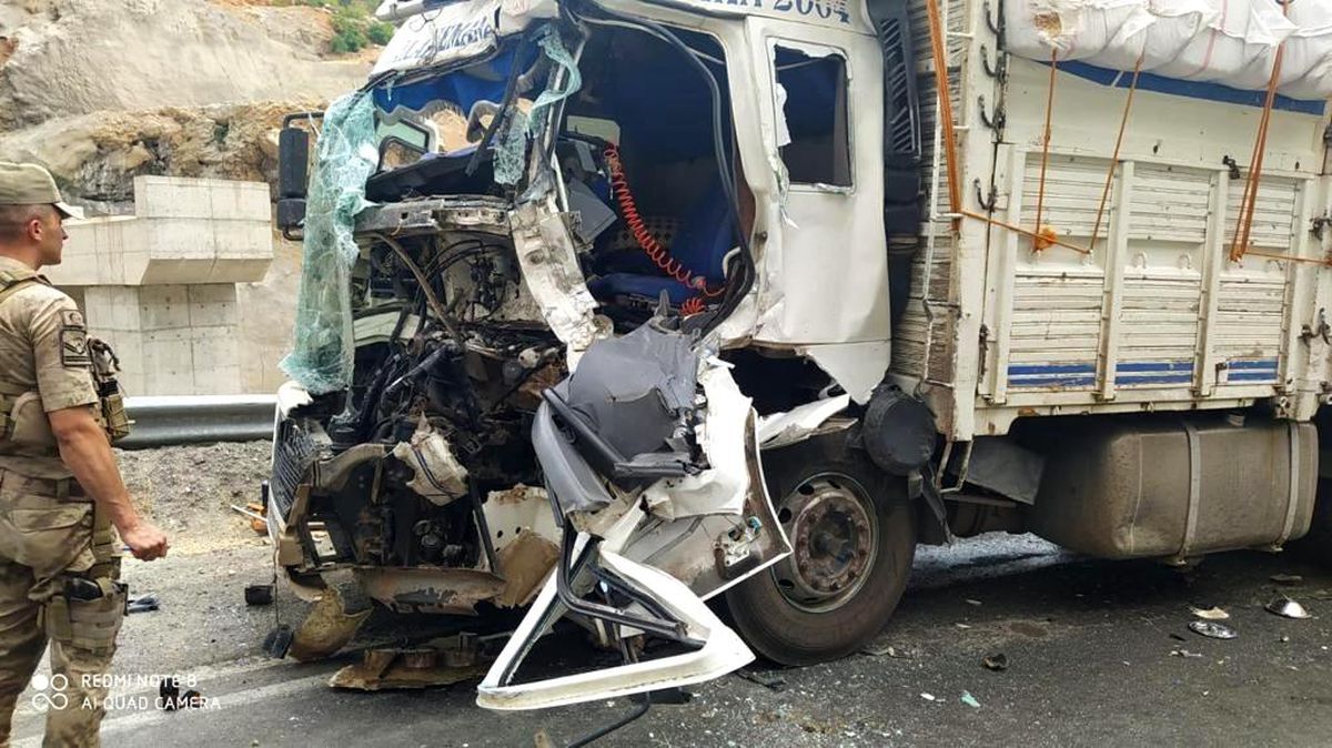 Bitlis-Baykan yolunda trafik kazası: 1 yaralı