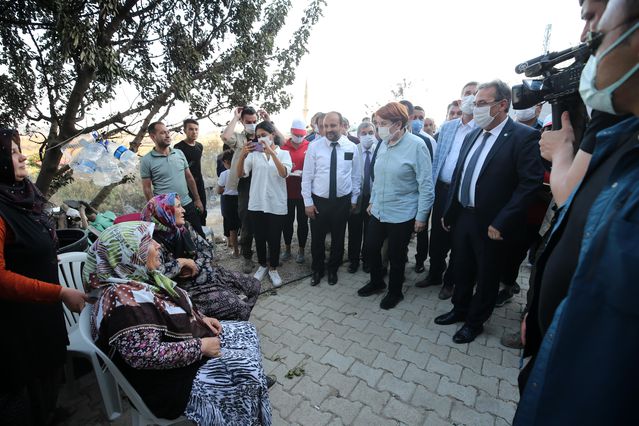 İYİ Parti Genel Başkanı Akşener, Adana Aladağ'daki orman yangınında zarar gören alanları inceledi Açıklaması