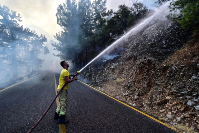 Marmaris'te alevler bir anda yükseldi