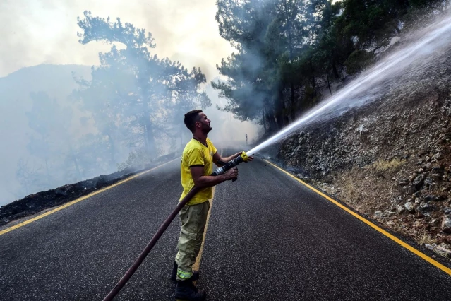 Marmaris'te alevler bir anda yükseldi