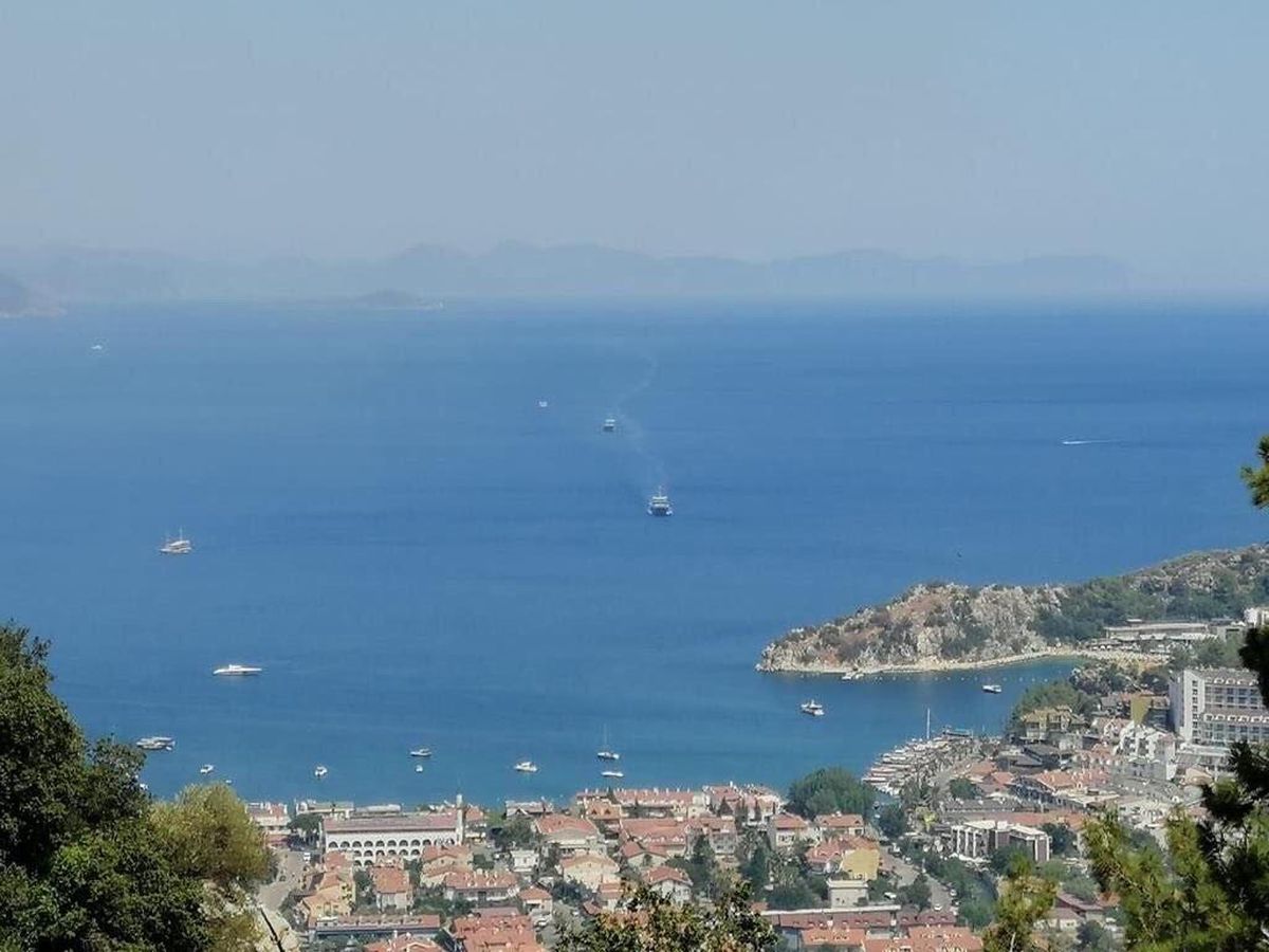 MSB\'den Marmaris\'te devam eden orman yangınına tahliye desteği