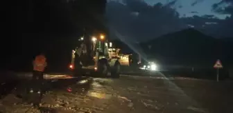 Son dakika: Selde kapanan Ardahan-Erzurum kara yolu açıldı