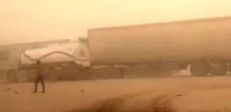 Son dakika... Suudi Arabistan'da kum fırtınasında zincirleme kaza: 2 ölü, 14 yaralı