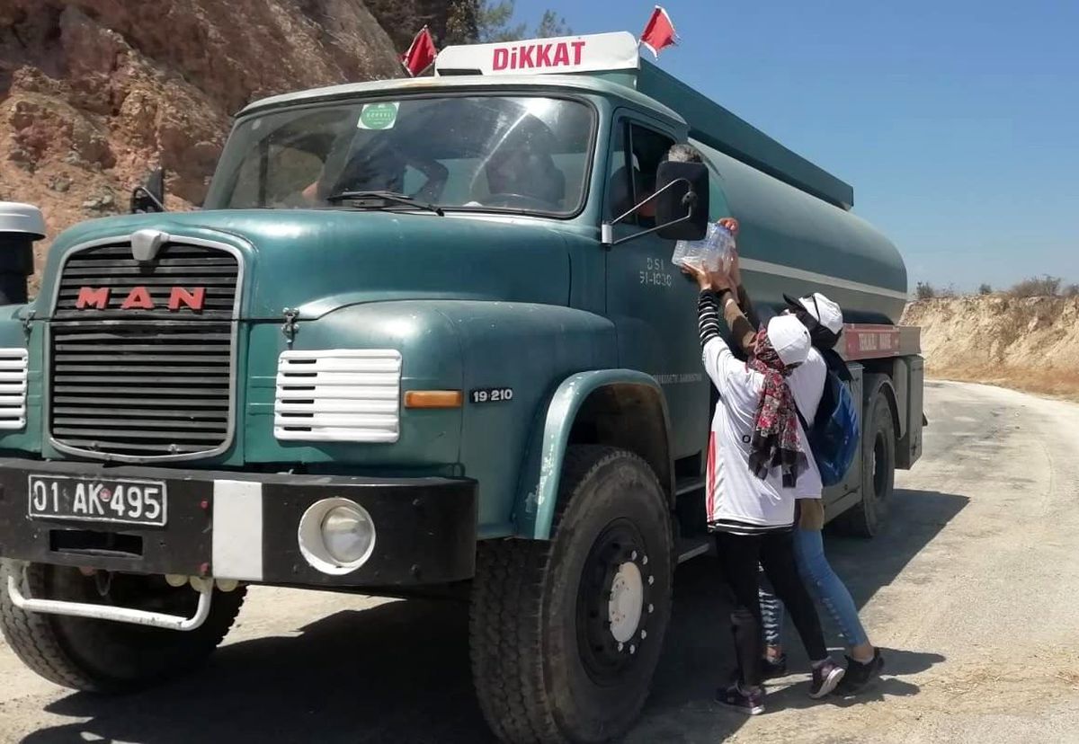 AFAD gönüllüleri yardım çağrısına cevapsız kalmadı