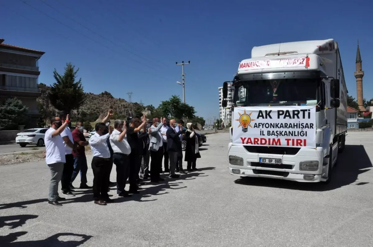 Son dakika haberi... Afyonkarahisar\'dan yangın bölgesine yardım tırı gönderdi