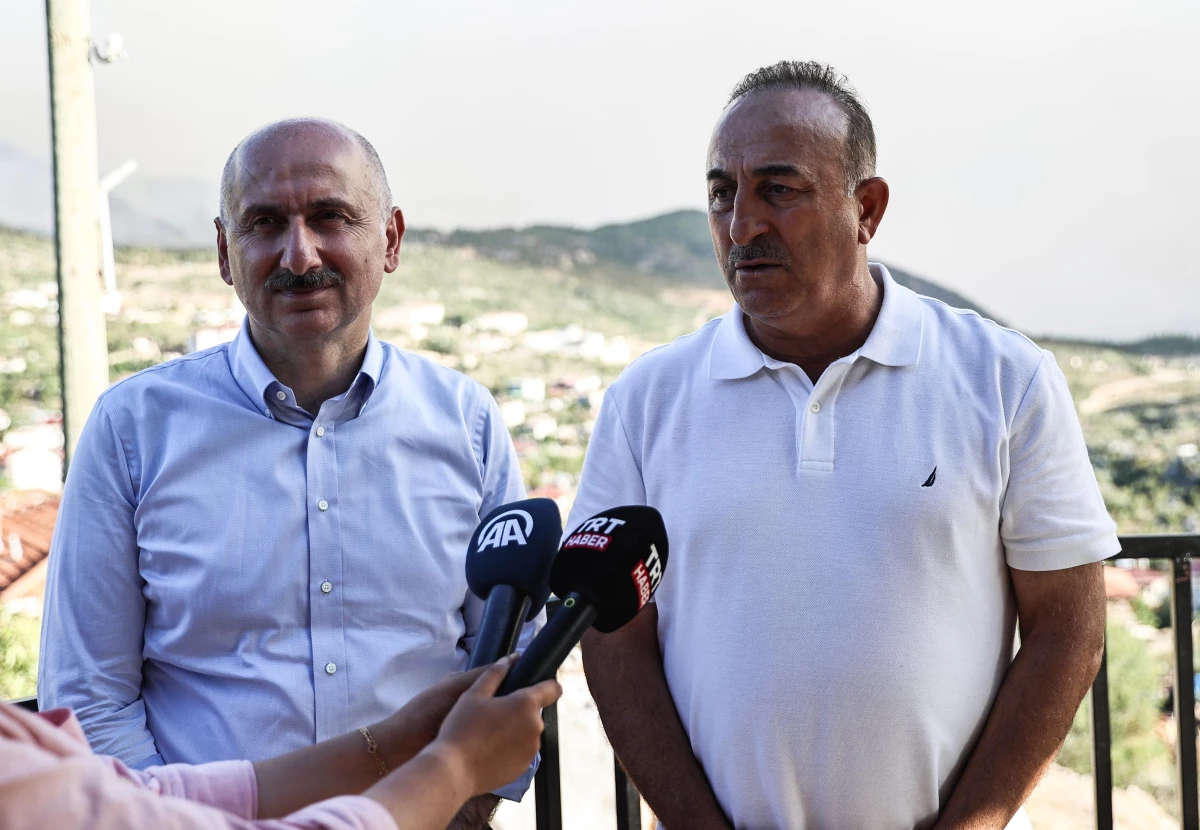 Bakanlar Çavuşoğlu ve Karaismailoğlu, Antalya Gündoğmuş yangın bölgesinde konuştu: (2)