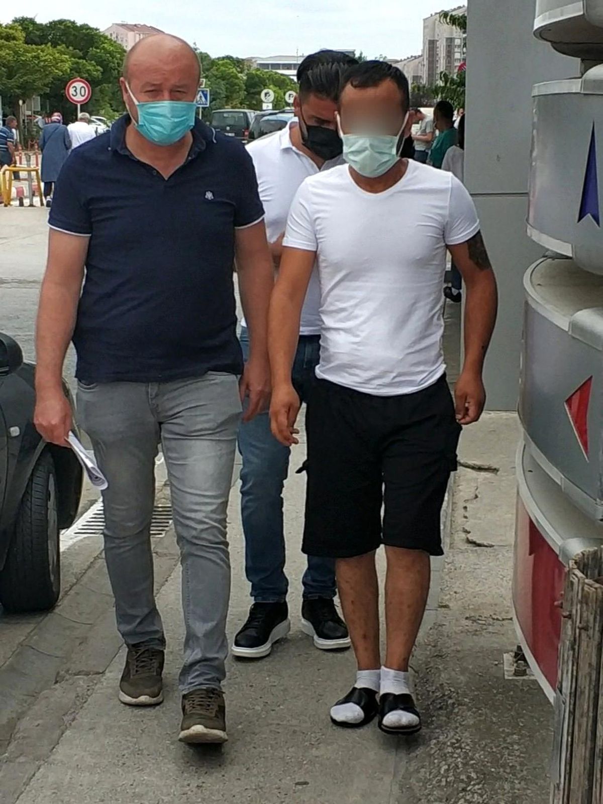 Son dakika haberi... Bıçaklanınca hastanede iç çamaşırından uyuşturucu çıkan şahıs gözaltına alındı