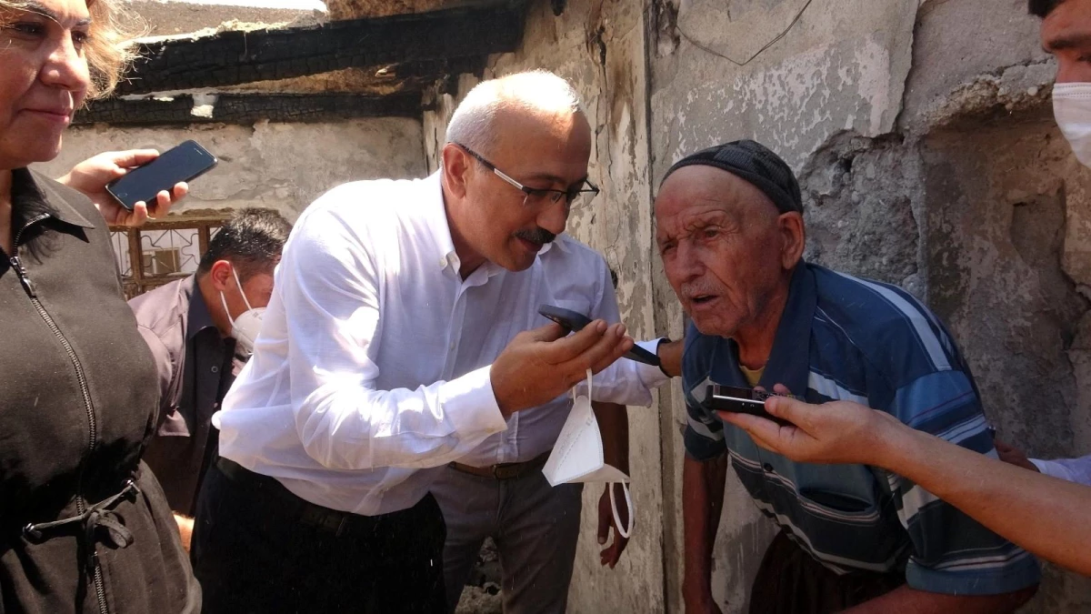 Son dakika haber... Cumhurbaşkanı Erdoğan, Mersin\'deki orman yangınında evi zarar gören yaşlı kişiyle telefonda görüştü