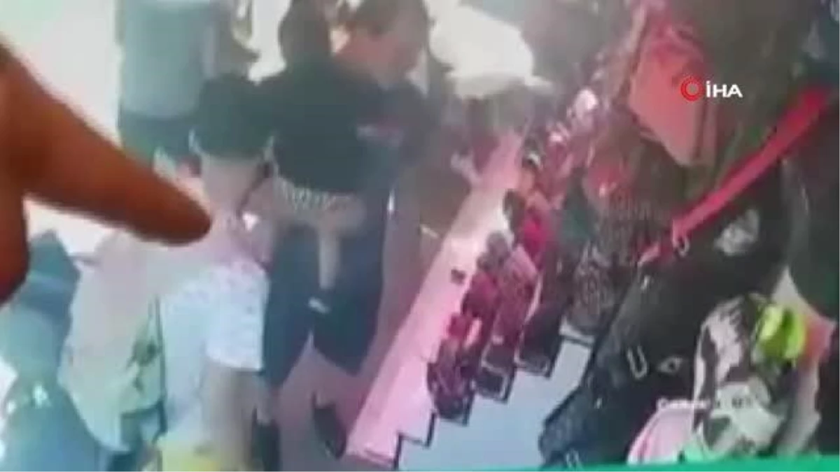 Fatih\'te hırsız turistlerin çantasını bebek arabasından çaldı
