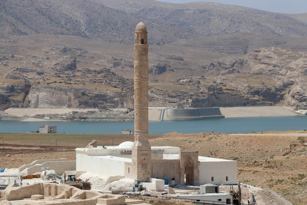 Hasankeyf\'teki 612 yıllık tarihi Er-Rızk Camisi\'nin restorasyonunda sona yaklaşıldı