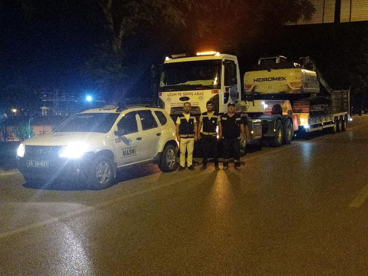 Son dakika haberi: Manisa\'dan yangın bölgesine takviye ekipler yola çıktı