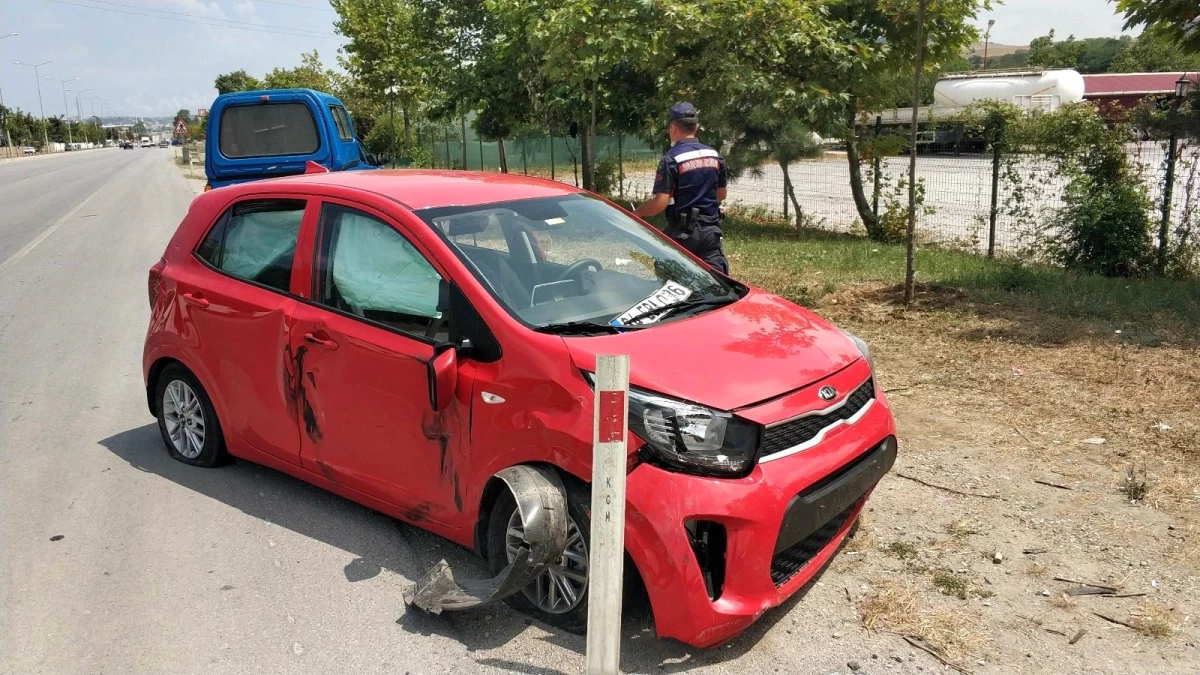 Samsun\'da otomobil tırla çarpıştı: 1 yaralı