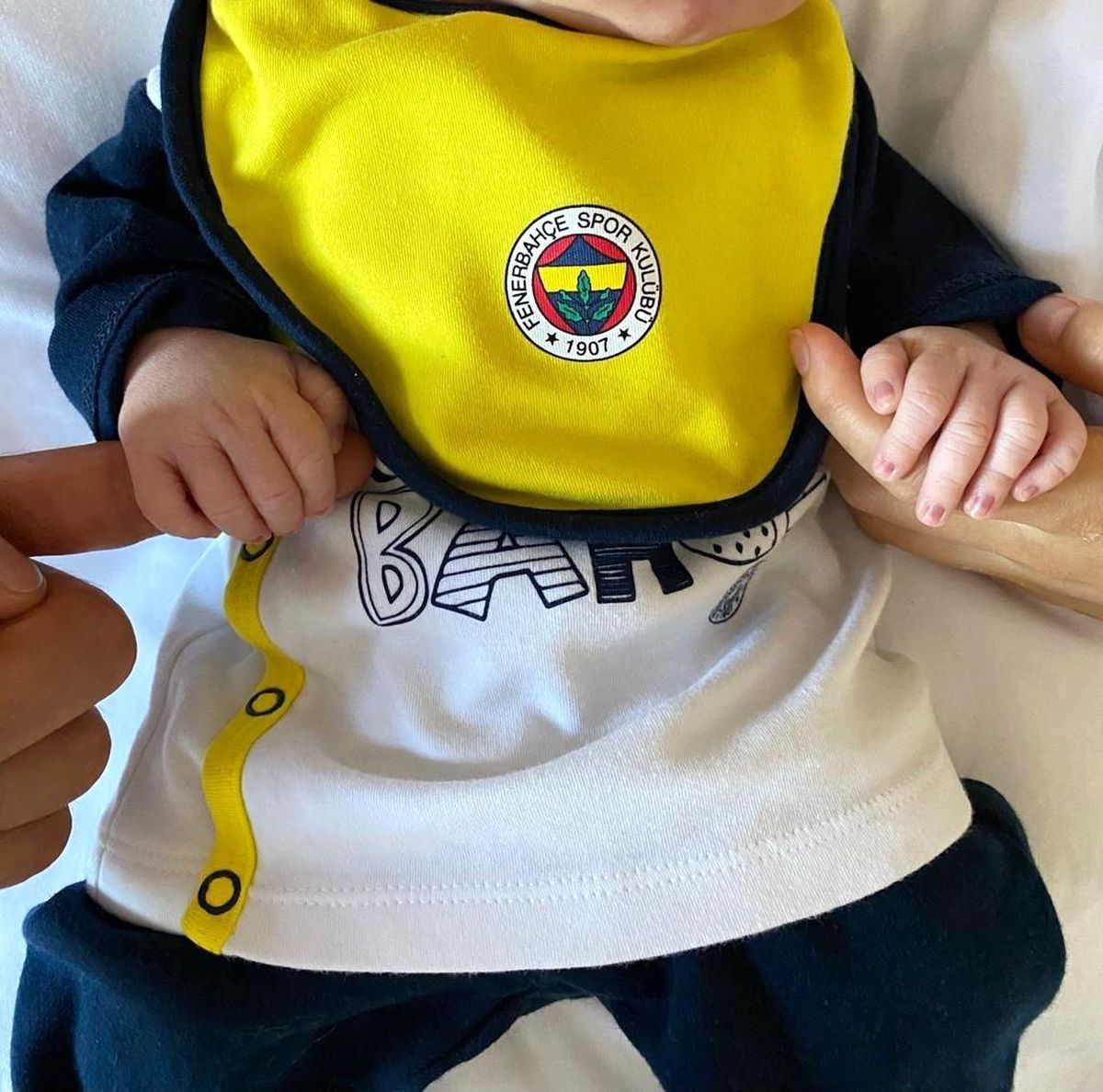 Serdar Dursun baba oldu