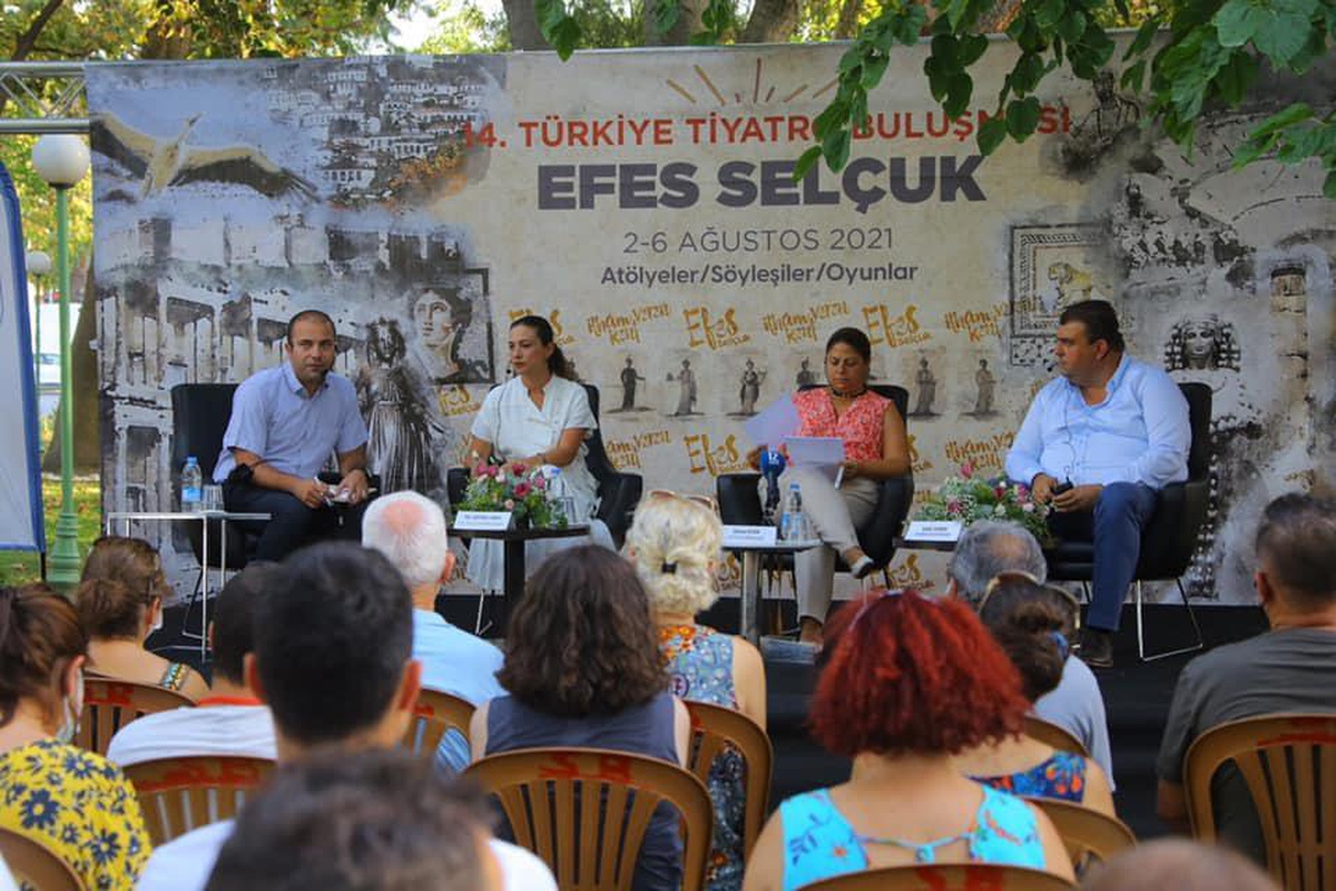 14. Türkiye Tiyatro Buluşması Efes Selçuk Belediyesi ev sahipliğinde başladı