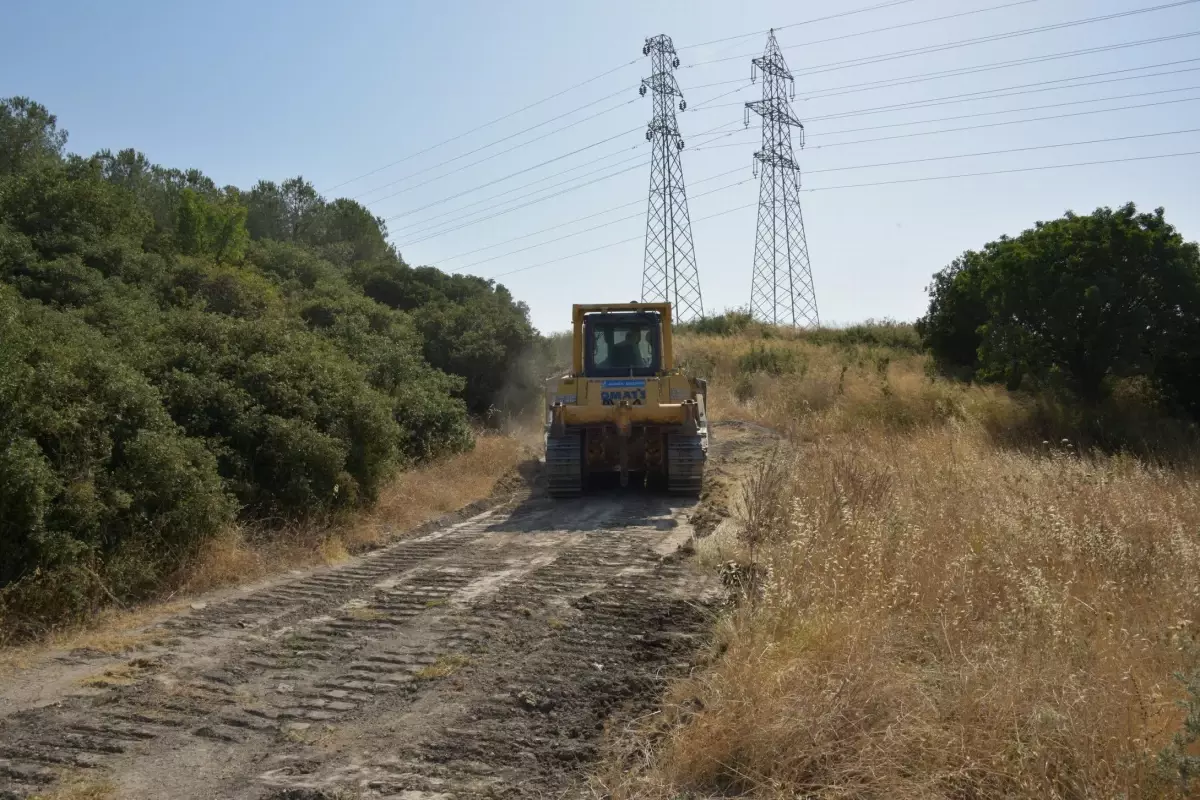 Aliağa Belediyesi\'nden Ormanlık Alanlarda Hummalı Çalışma