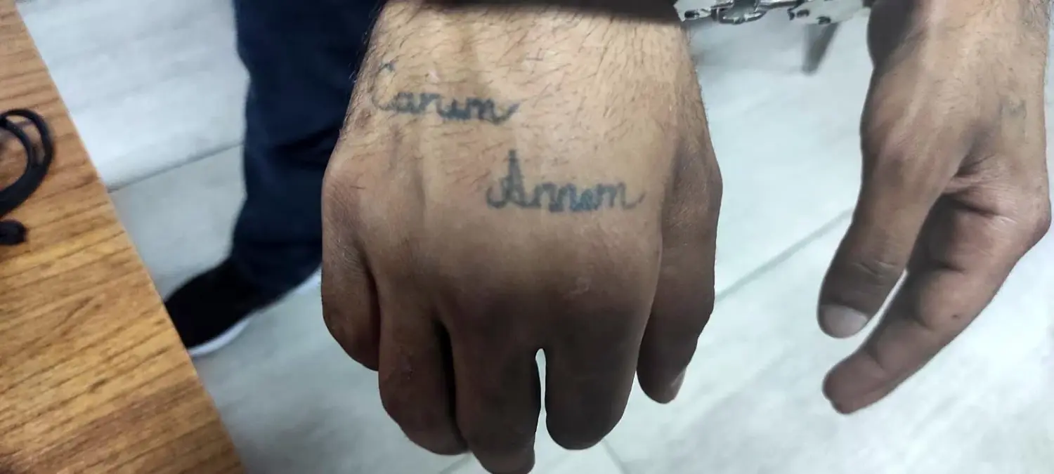 Hırsızı, elindeki \'Canım Annem\' dövmesi ele verdi