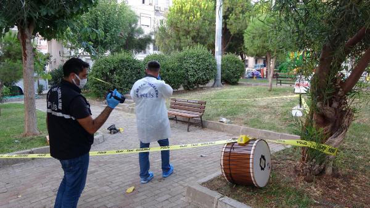 İzmir\'de parktaki cinayette 1 tutuklama