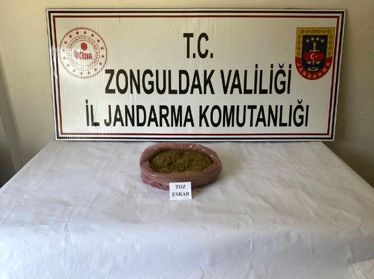 Son dakika haberi... Kaza yapan uyuşturucu tacirleri yakayı ele verdi