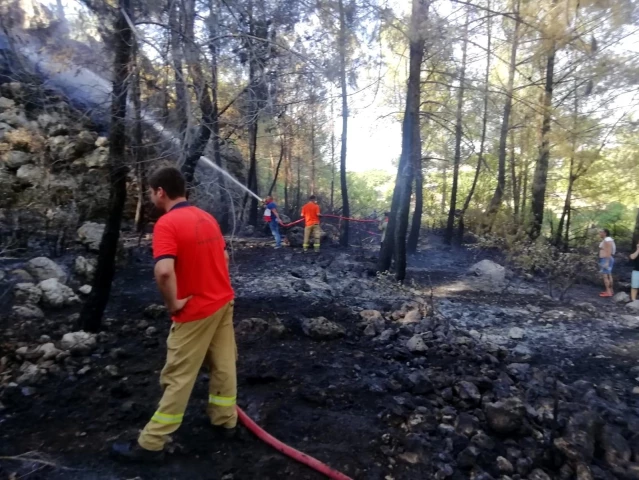 Son dakika: Kemer'de yangını duyan ekiplere yardım için seferber oldu