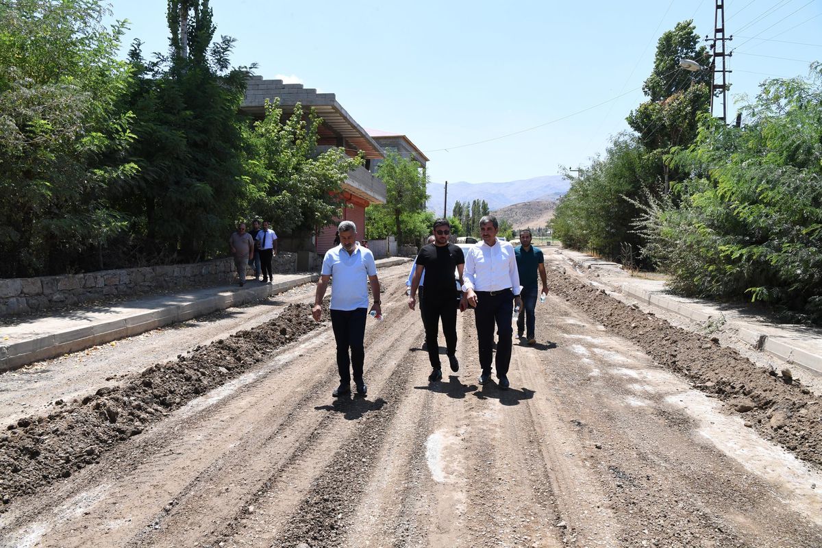 Muş Belediye Başkanı Asya, çalışmaları denetledi