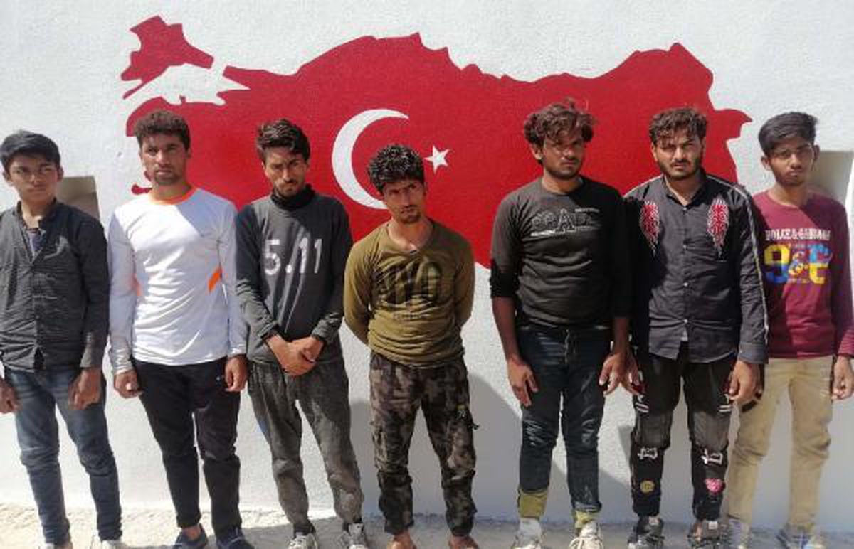 Osmaniye\'de 7 kaçak göçmen yakalandı