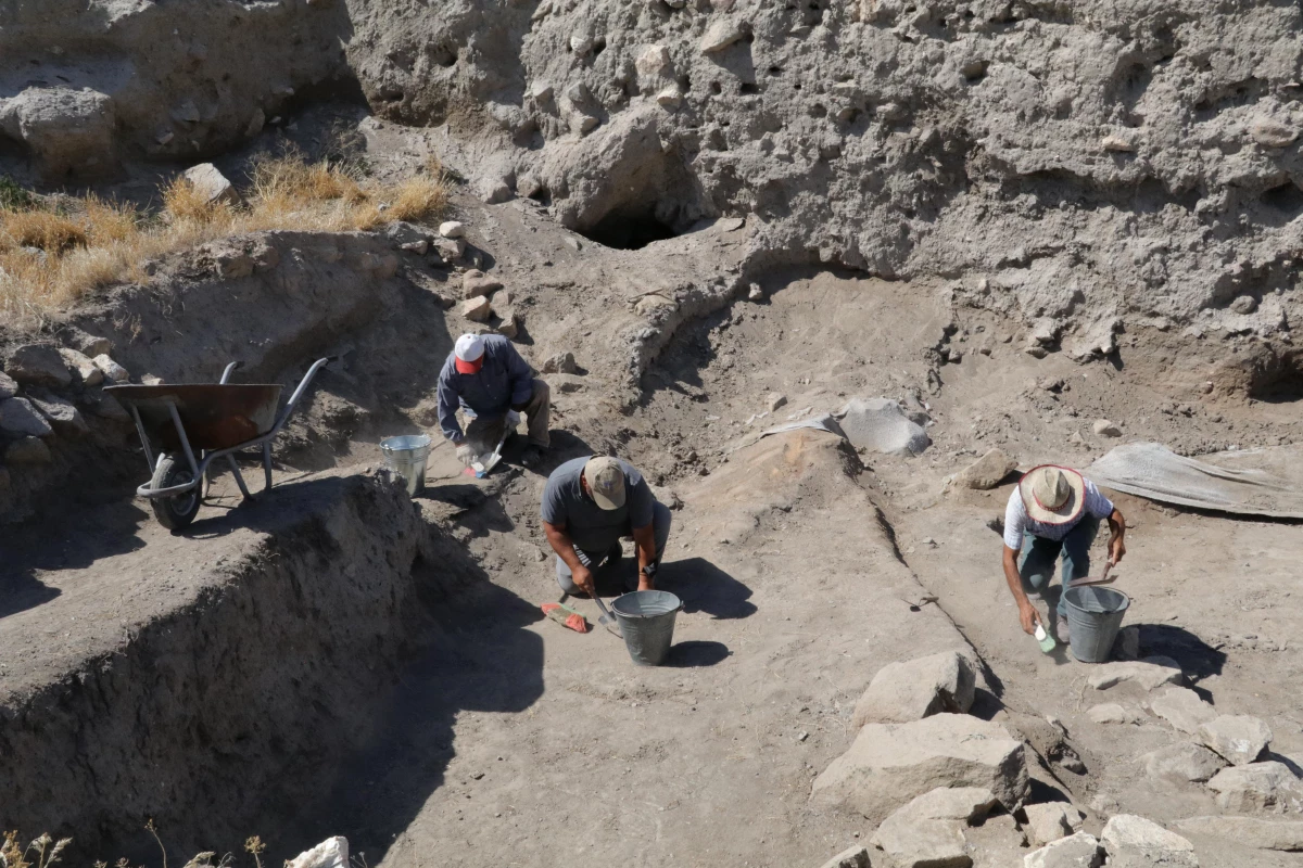 5 bin 500 yıllık Çadır Höyük\'te kazı çalışmaları başladı