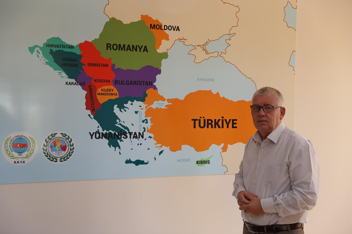 Yunanistan\'ın Batı Trakya Türk Azınlığına ait 12 ilkokulu kapatma kararına tepki
