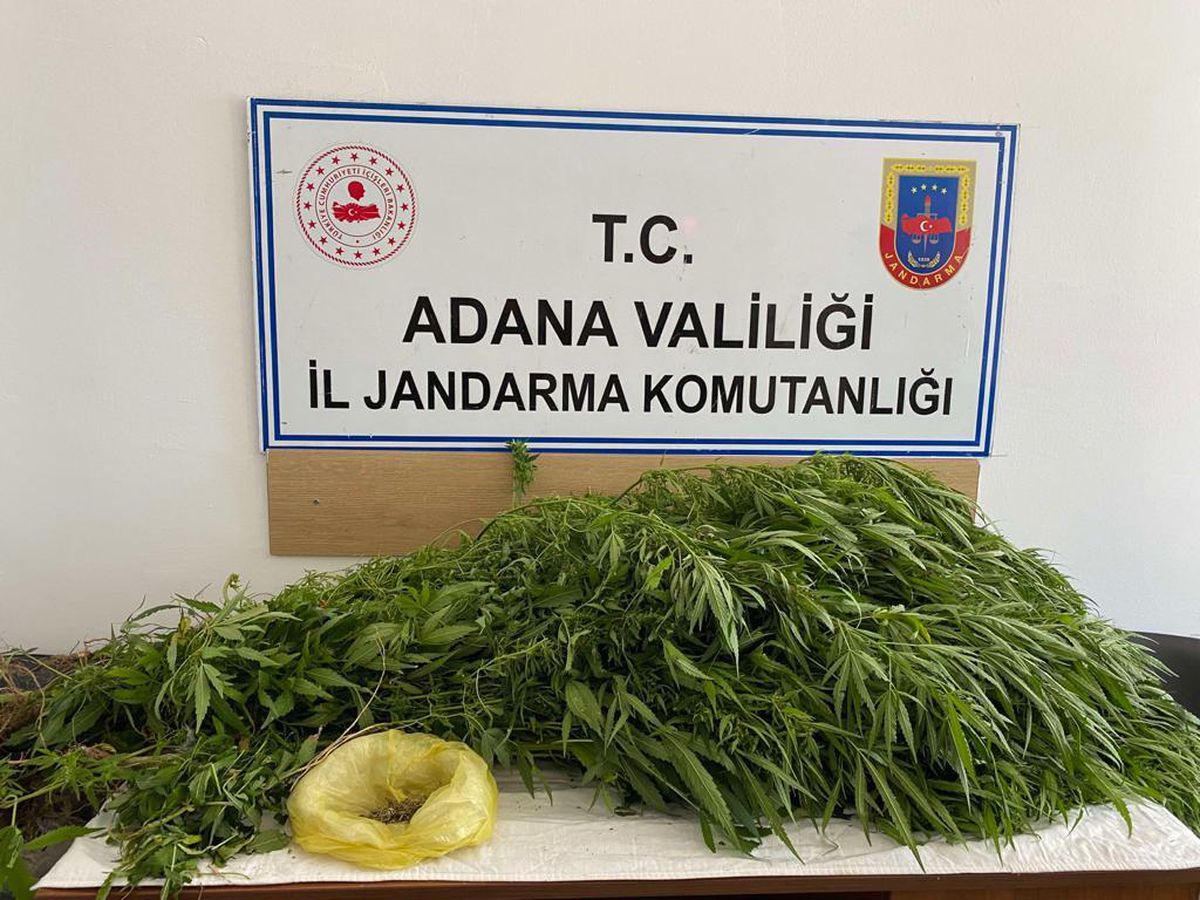 Adana\'da uyuşturucu operasyonunda 4 zanlı yakalandı
