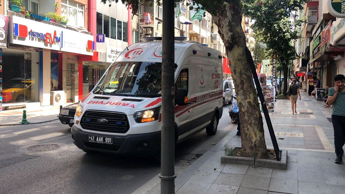 Adımını attı, asansör boşluğuna düştü