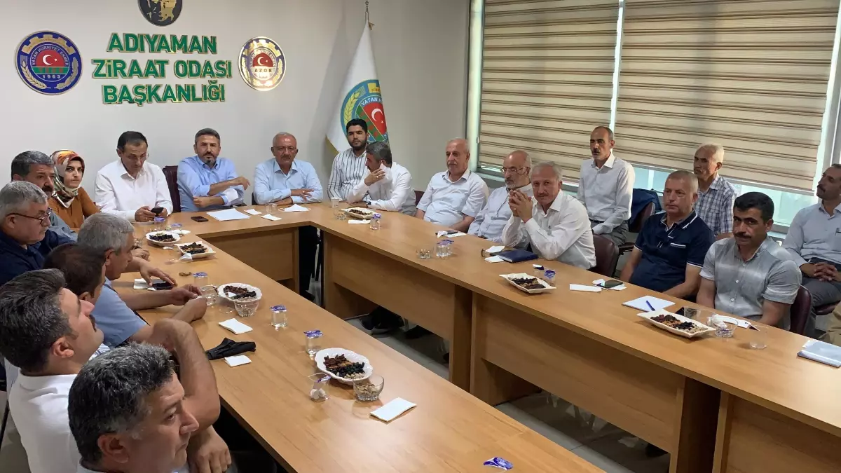 AK Parti Adıyaman Milletvekili Aydın, tütün kooperatif başkanlarıyla bir araya geldi