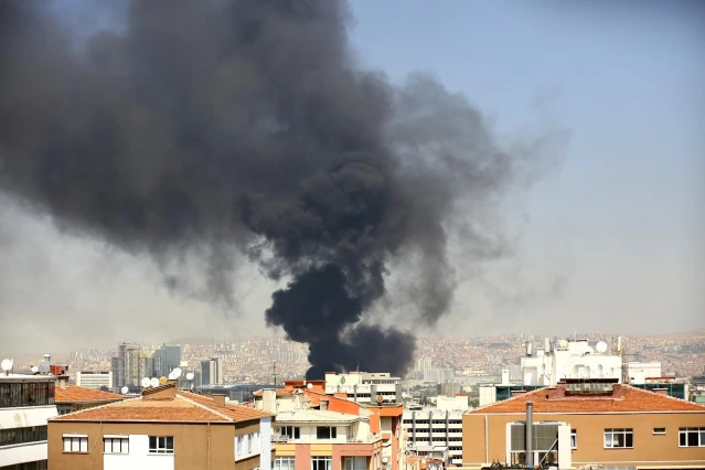 Ankara'da bir hastane inşaatınında yangın çıktı. Bölgeye ...