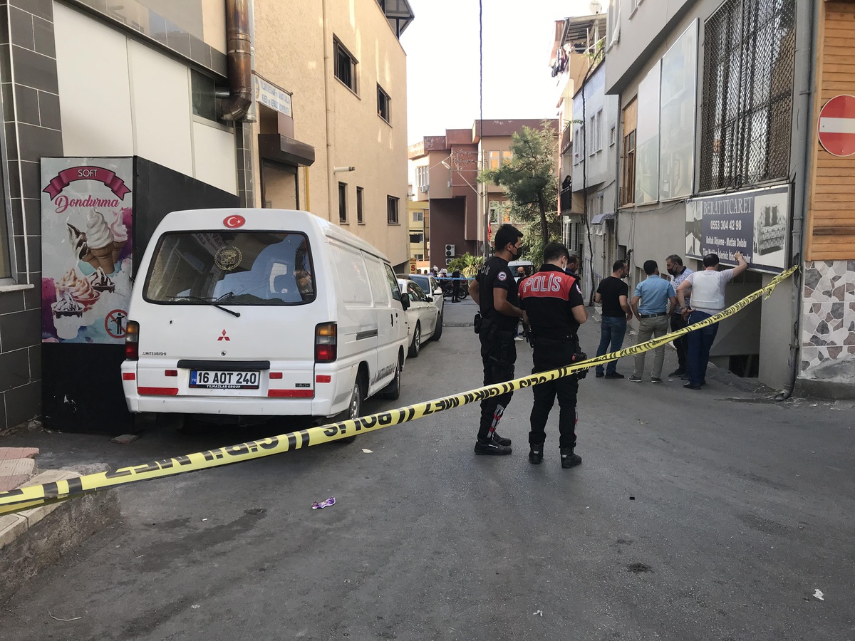 Bursa\'da bir kişinin öldüğü silahlı kavgayla ilgili 3 şüpheli yakalandı