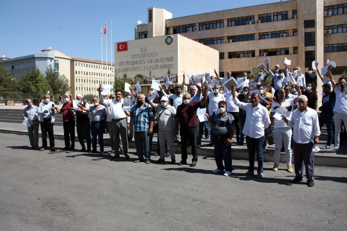 HDP\'nin mağdur ettiği taksiciler belediyeye başvurdu