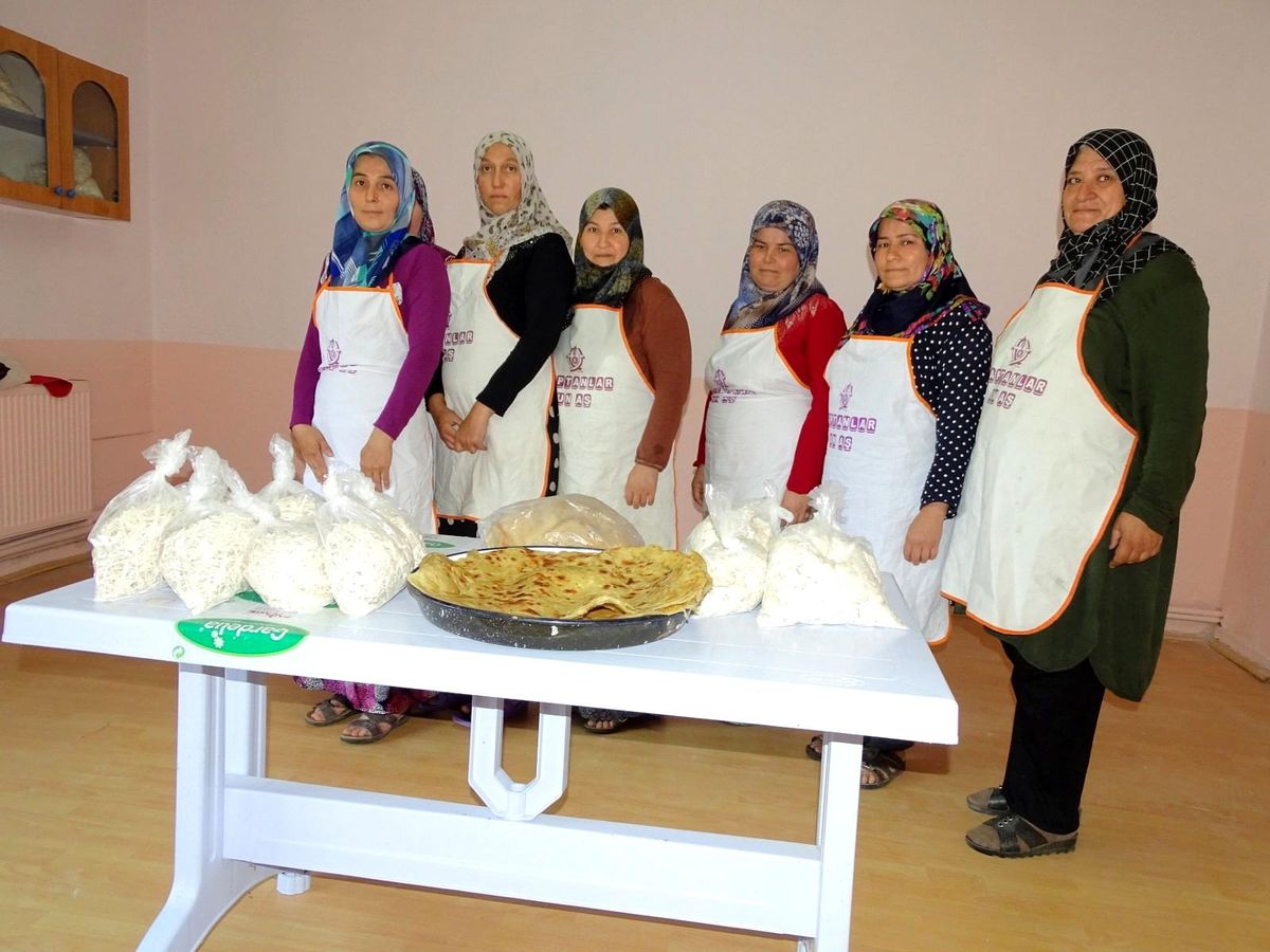 Hisarcık\'ta kadınlar üretiyor, kooperatif pazarlıyor