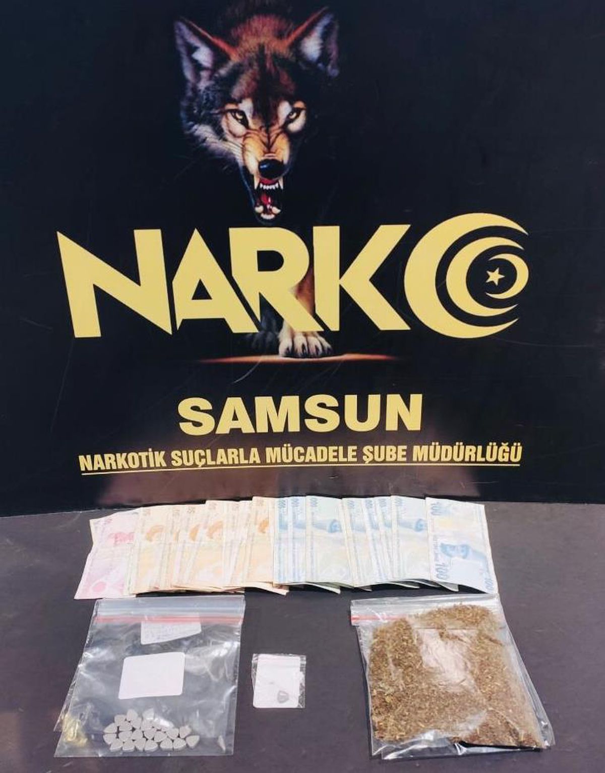 Samsun\'da düzenlenen uyuşturucu operasyonlarında yakalanan 3 zanlıdan 2\'si tutuklandı