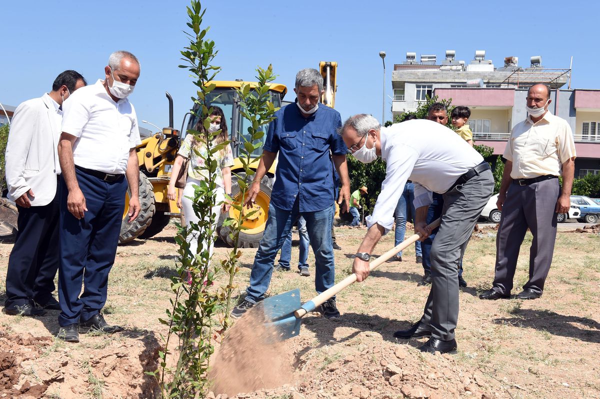 Tarsus Belediye Başkanı Bozdoğan\'dan yangına dayanıklı ağaç türlerinin ekilmesi çağrısı Açıklaması